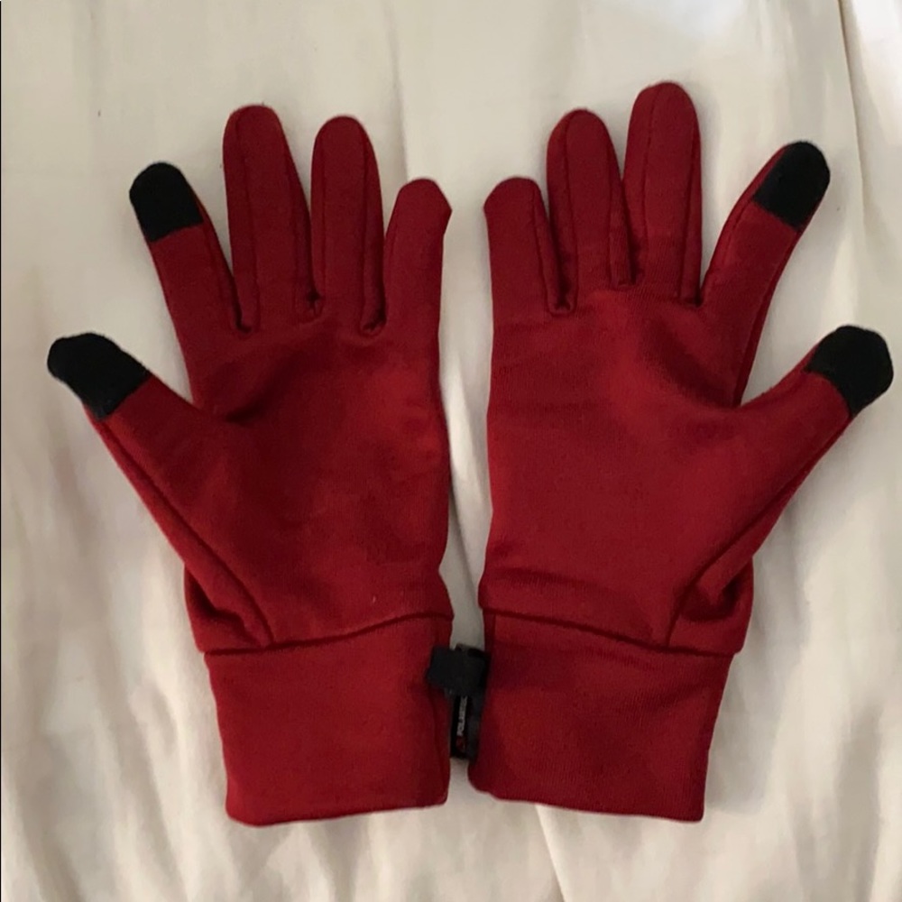 Gently used women’s EMS touch screen winter gloves